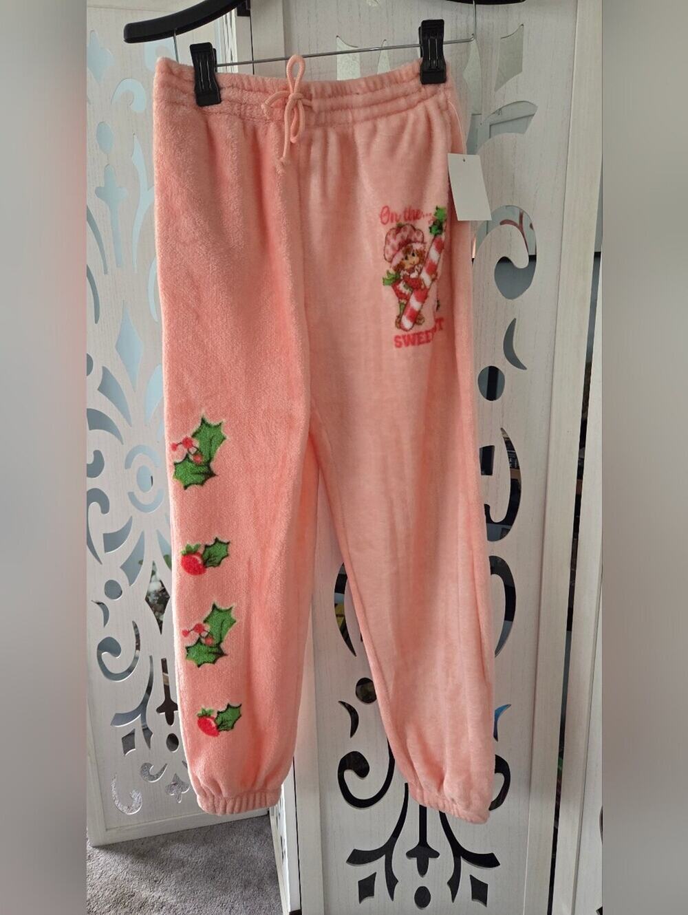 NWT Strawberry Shortcake Christmas Fleece Pajama Pants Joggers Pink XS Holiday